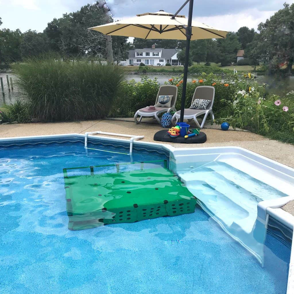 Whats a swim platform? Quadro Aqua Pool Dock - Fort Birthday